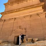 15. Dezember 2023 Georgina Rodríguez und Cristiano Ronaldo genießen eine kurze Auszeit vom Familienalltag und haben sich dafür ein ganz besonderes Reiseziel ausgesucht: In Al-Ula, einer Oase im Nordwesten von Saudi-Arabien, erkundet das Paar unter anderem die beeindruckenden Felsgräber von Hegra. 