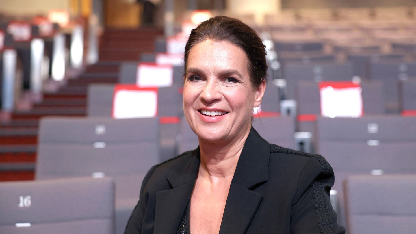 katarina witt net worth 2020 - Ilustrasi 2