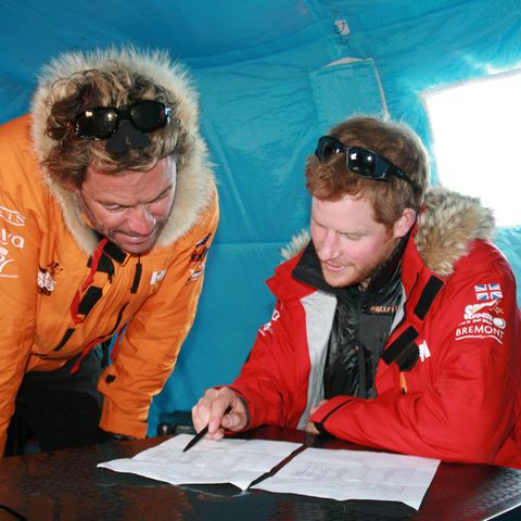 Dominic West und Prinz Harry während der Virgin Money South Pole Allied Expedition 2013 in Novo, Antarktis