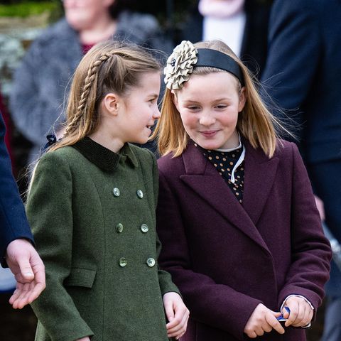 Was sich die beiden Cousinen Prinzessin Charlotte und Mia wohl Spannendes zu erzählen haben?