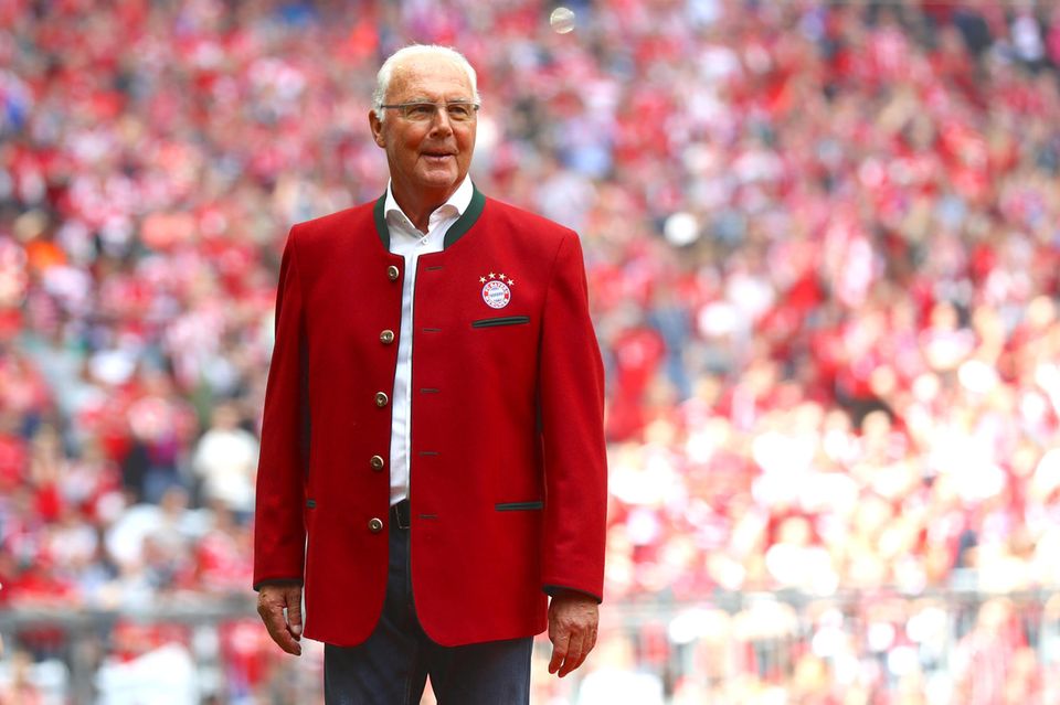 Franz Beckenbauer Ist Tot: Diese Stars Trauern Um Die Fußballlegende ...