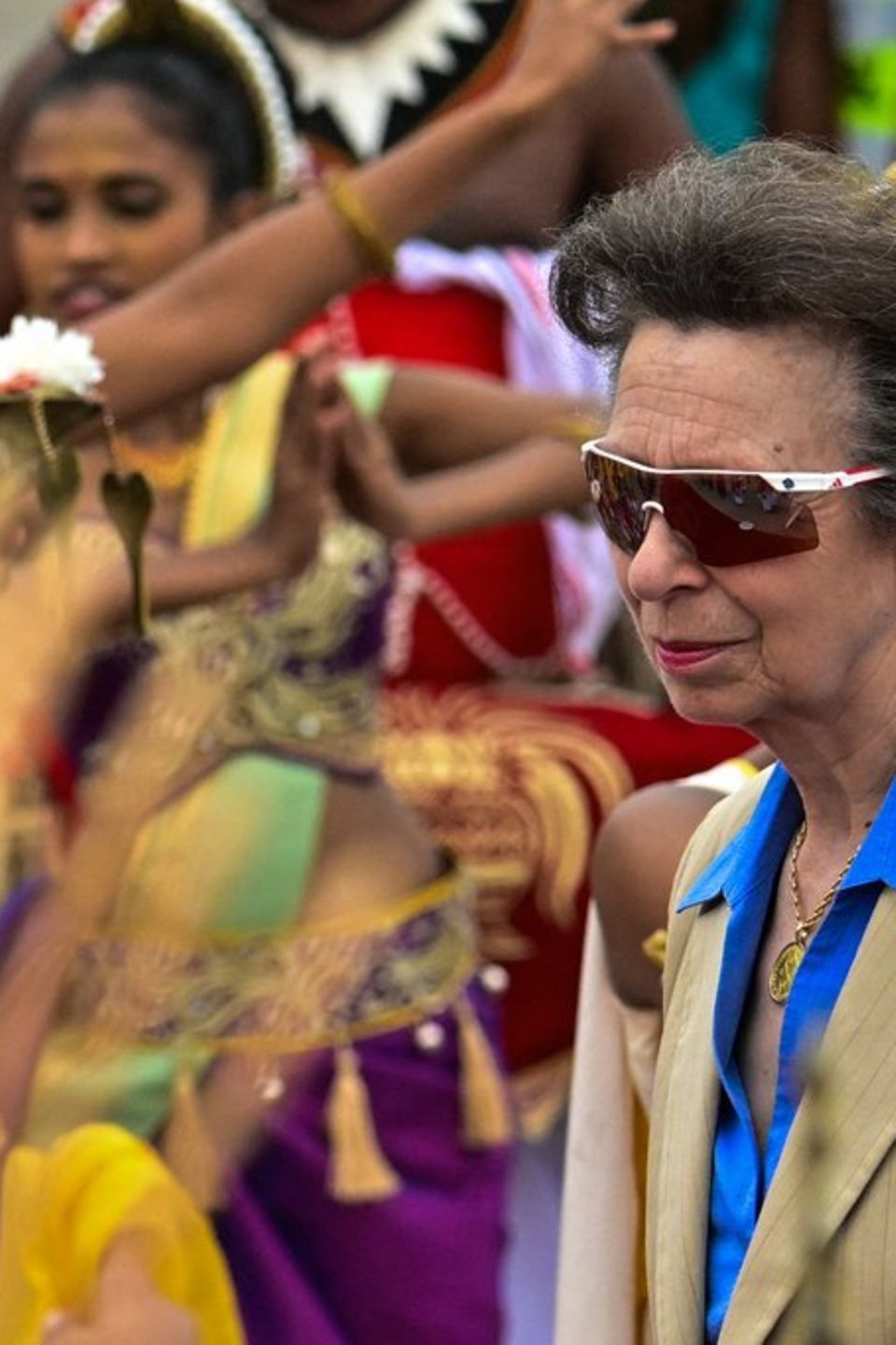 Prinzessin Anne wurde in Sri Lanka von traditionellen Tänzerinnen begrüßt.