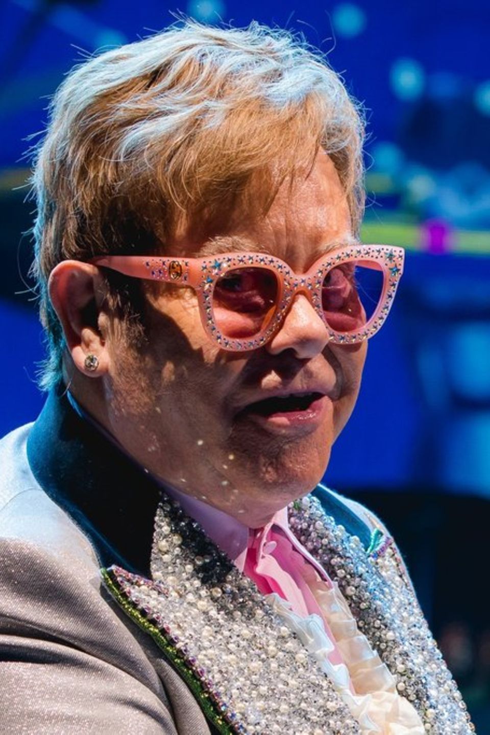Elton John trennt sich von Dingen, die ihn für seine Musik inspirierten.