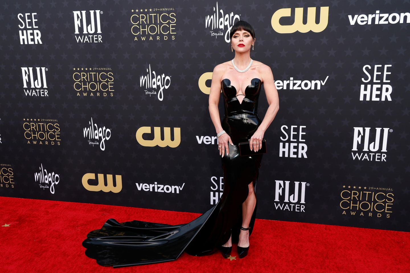 Critics' Choice Awards 2024: Die schönsten Looks auf dem Red Carpet ...