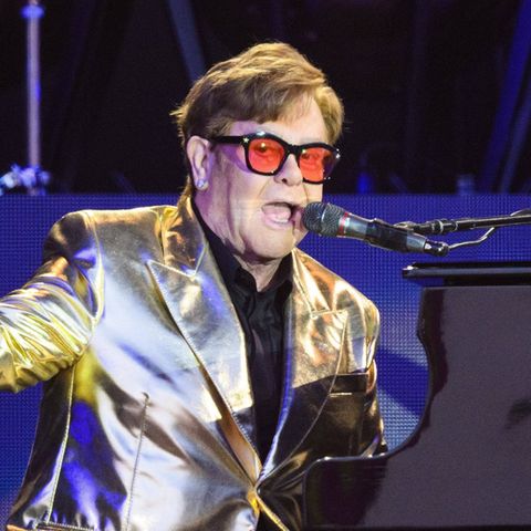 Elton John macht den EGOT komplett.
