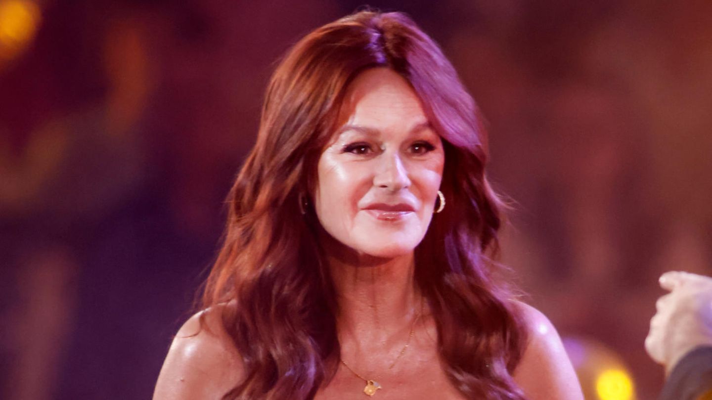 10-year-fashion-challenge-vorher-nachher-bilder-zeigen-ihren-wandel-der-letzten-zehn-jahre