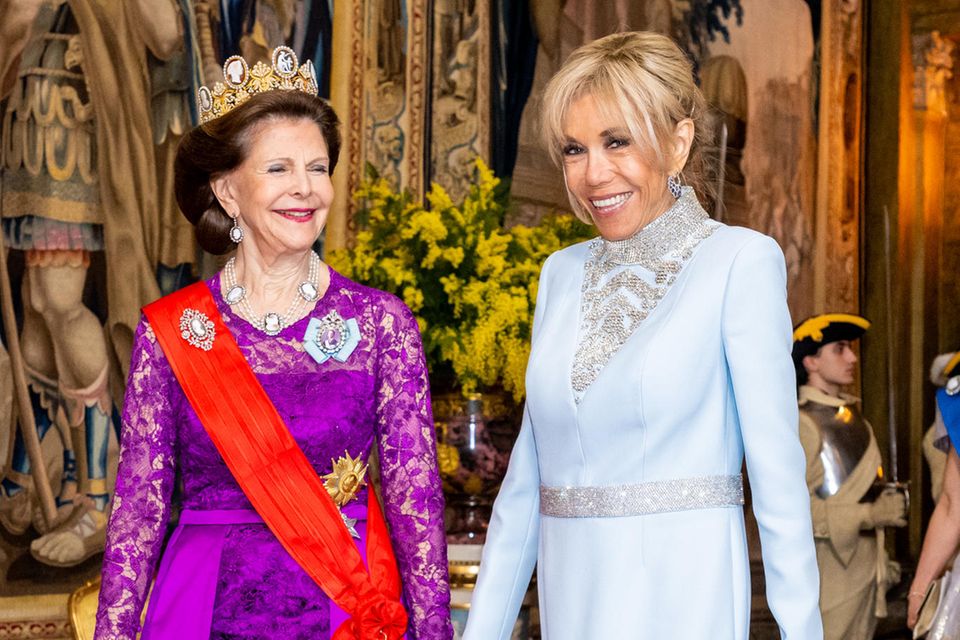 Königin Silvia von Schweden und Brigitte Macron. 0.6665