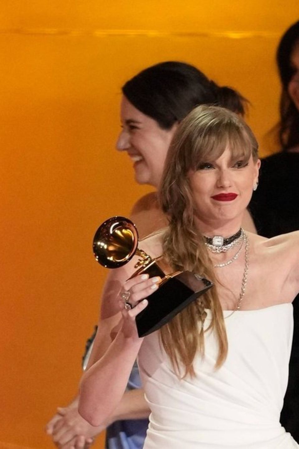 Taylor Swift schreibt bei den Grammy Awards Geschichte.