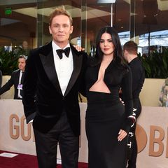 Auch der Red-Carpet-Auftritt des Paars bei den Golden Globes hatte nicht schöner sein können. Rubys Trichter-Cut-Out-Look in Schwarz vereint Eleganz und Sinnlichkeit zugleich.