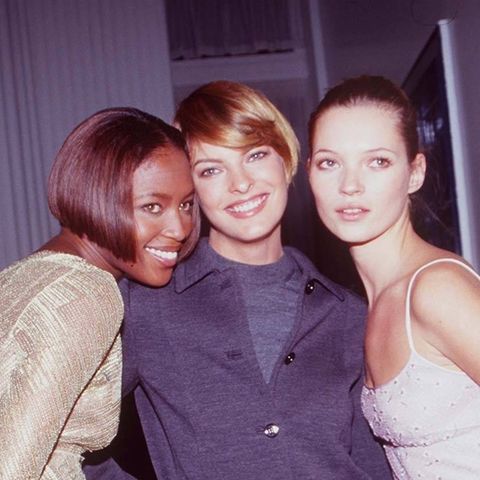 Naomi Campbell, Linda Evangelista und Kate Moss (v.l.n.r.) sind nur drei der Fashion-Stars, die auf dem neuen "Vogue"-Cover ab