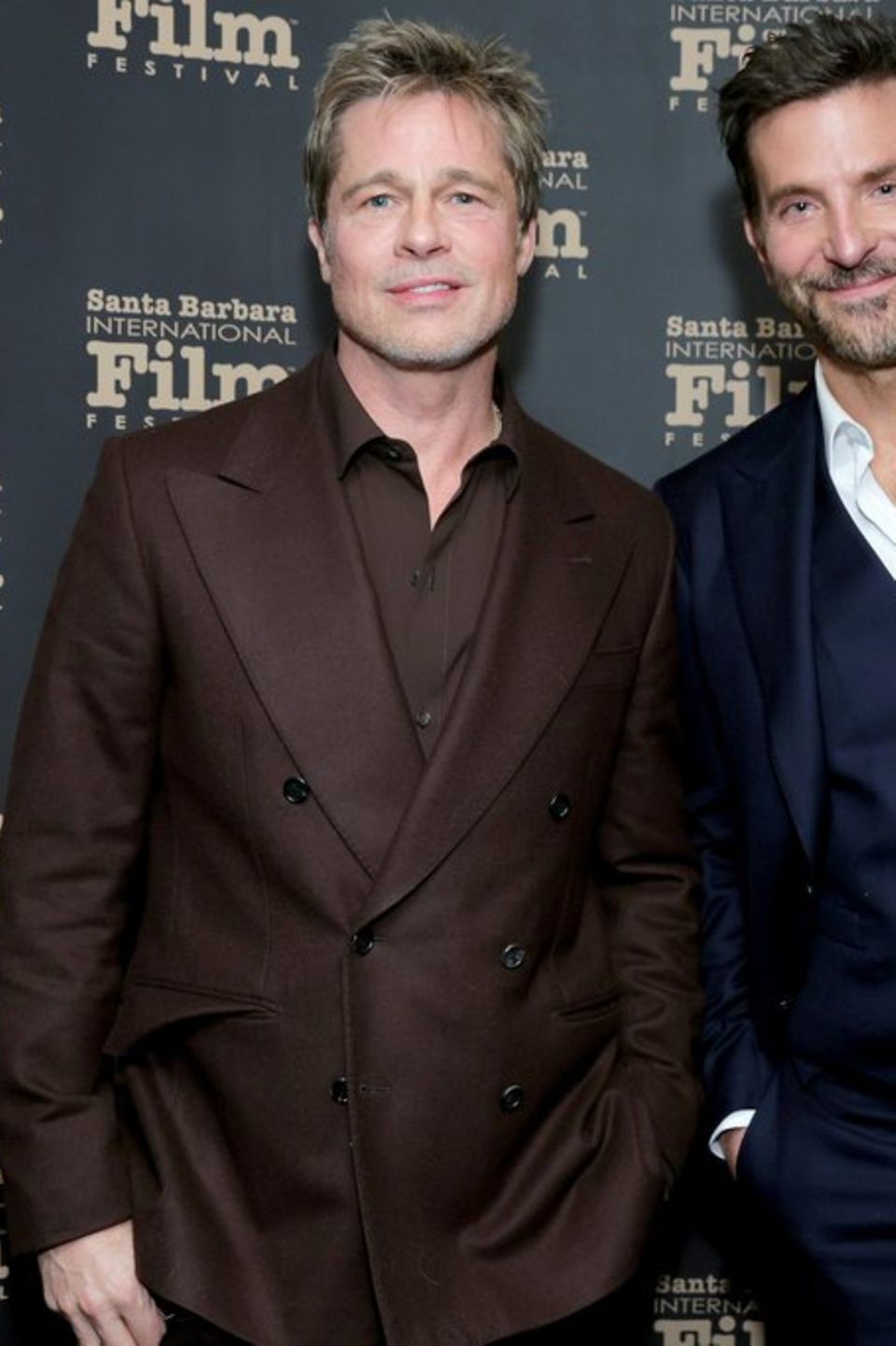 Sie sind nicht nur Kollegen, sondern auch Freunde: Brad Pitt (l.) und Bradley Cooper.