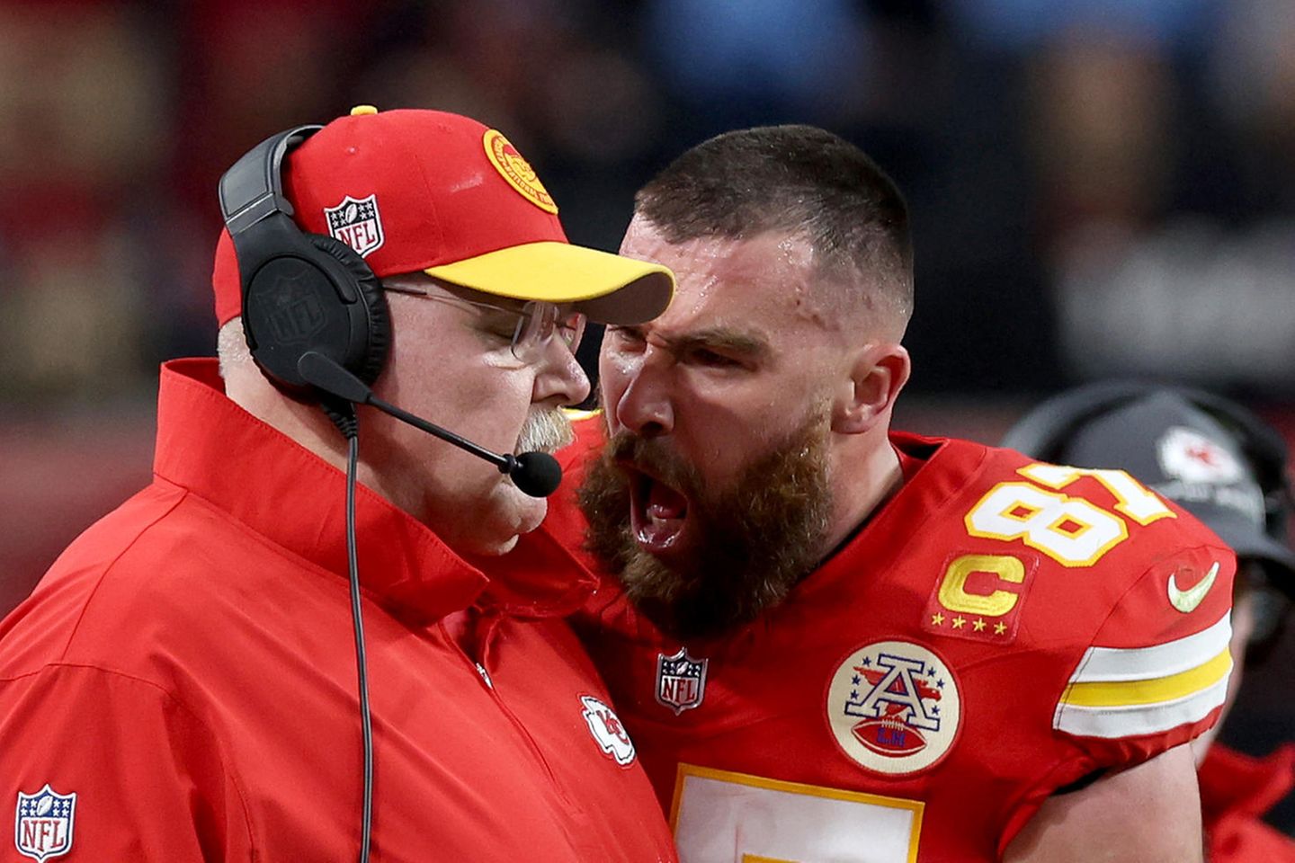 Taylor Swift Ihr Freund Travis Kelce rastet beim Super Bowl aus GALA.de