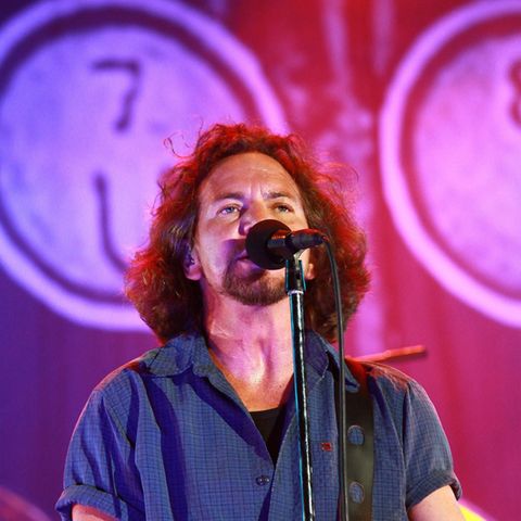 Pearl Jam um Sänger Eddie Vedder melden sich mit neuer Musik zurück.