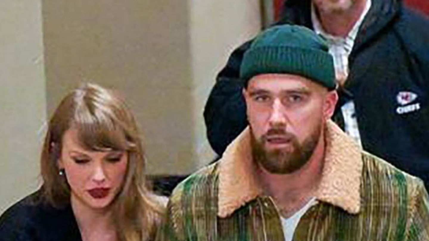 Taylor Swift and Travis Kelce: Visit the Zoo in Australia
