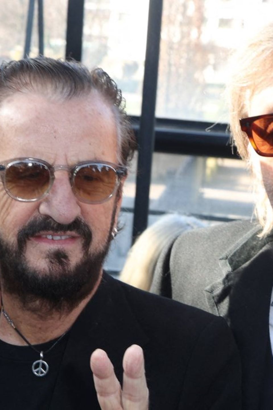 Ringo Starr (l.) und Paul McCartney bei der Paris Fashion Week.