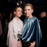 Zwei Stil-Ikonen in Paris: Sarah Paulson und Cate Blanchett 