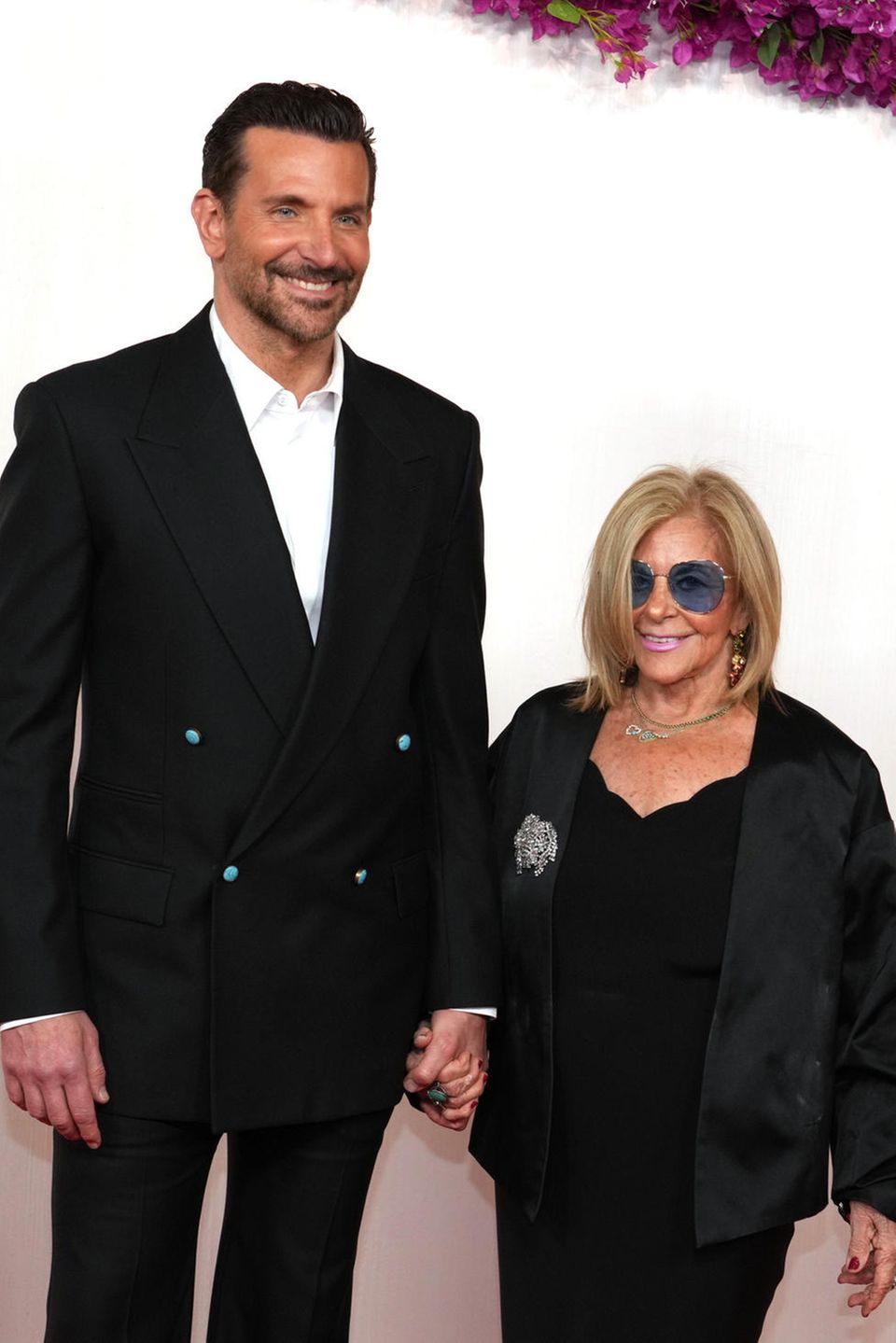 Bradley Cooper und Mutter Gloria Campano bei den Oscars 2024