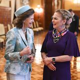 Bei der Willkommenszeremonie im Nationalpalast führt Königin Silvia ein angeregtes Gespräch mit der First Lady Beatriz Gutiérrez Müller.