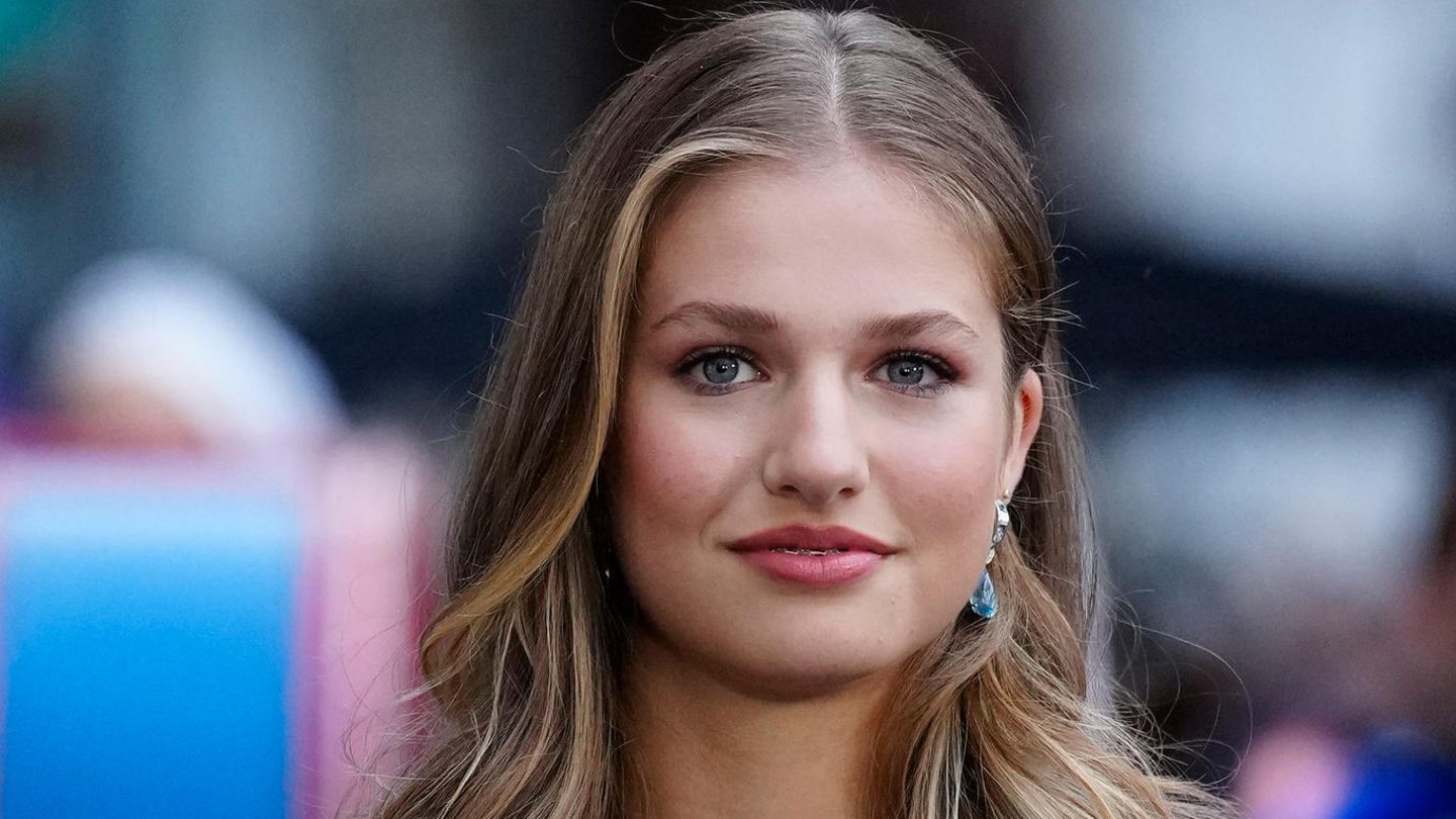 Prinzessin Leonor erobert den Dancefloor und ihre Eltern bummeln