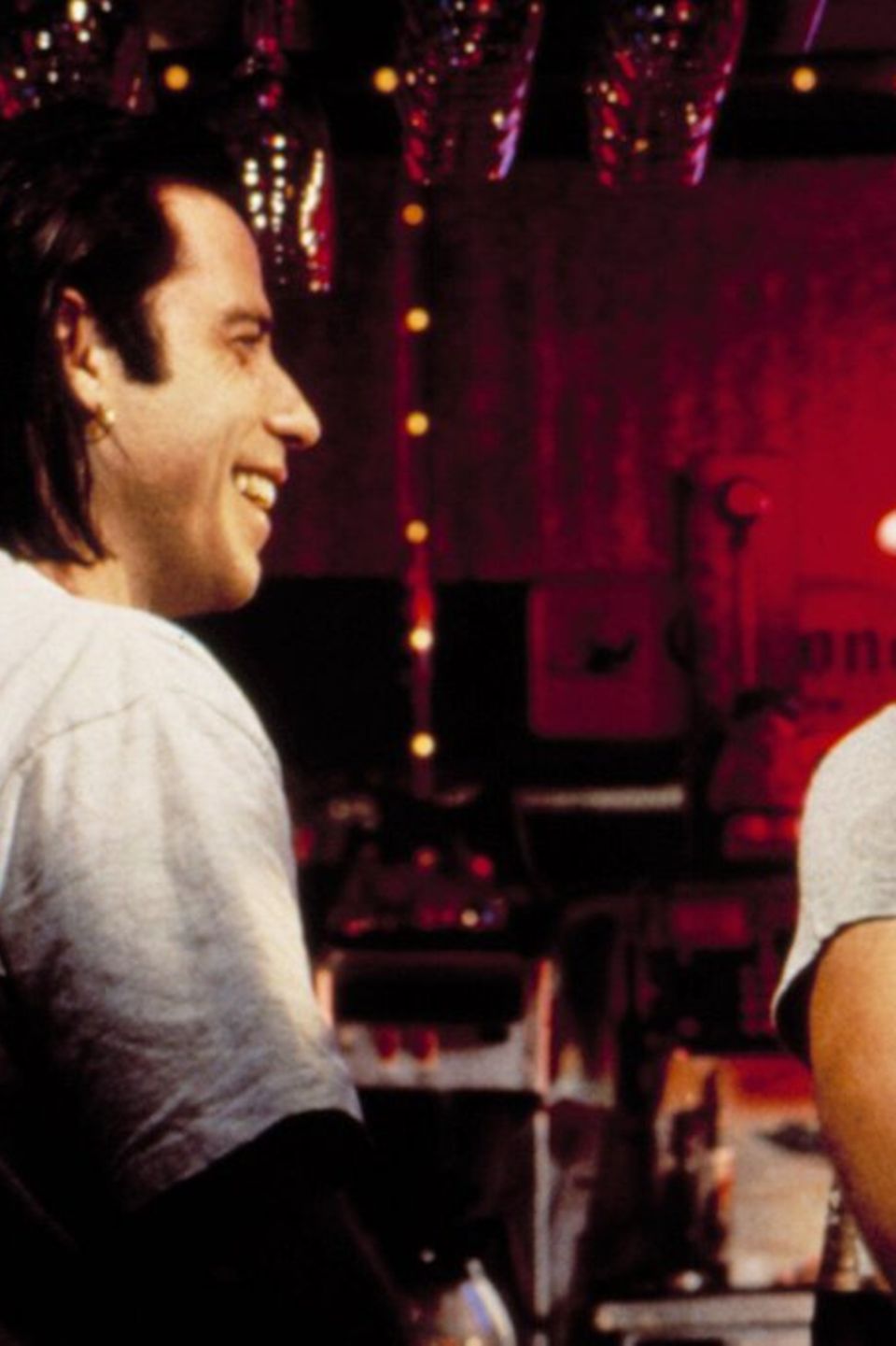 John Travolta (l.) und Bruce Willis am Set von "Pulp Fiction".