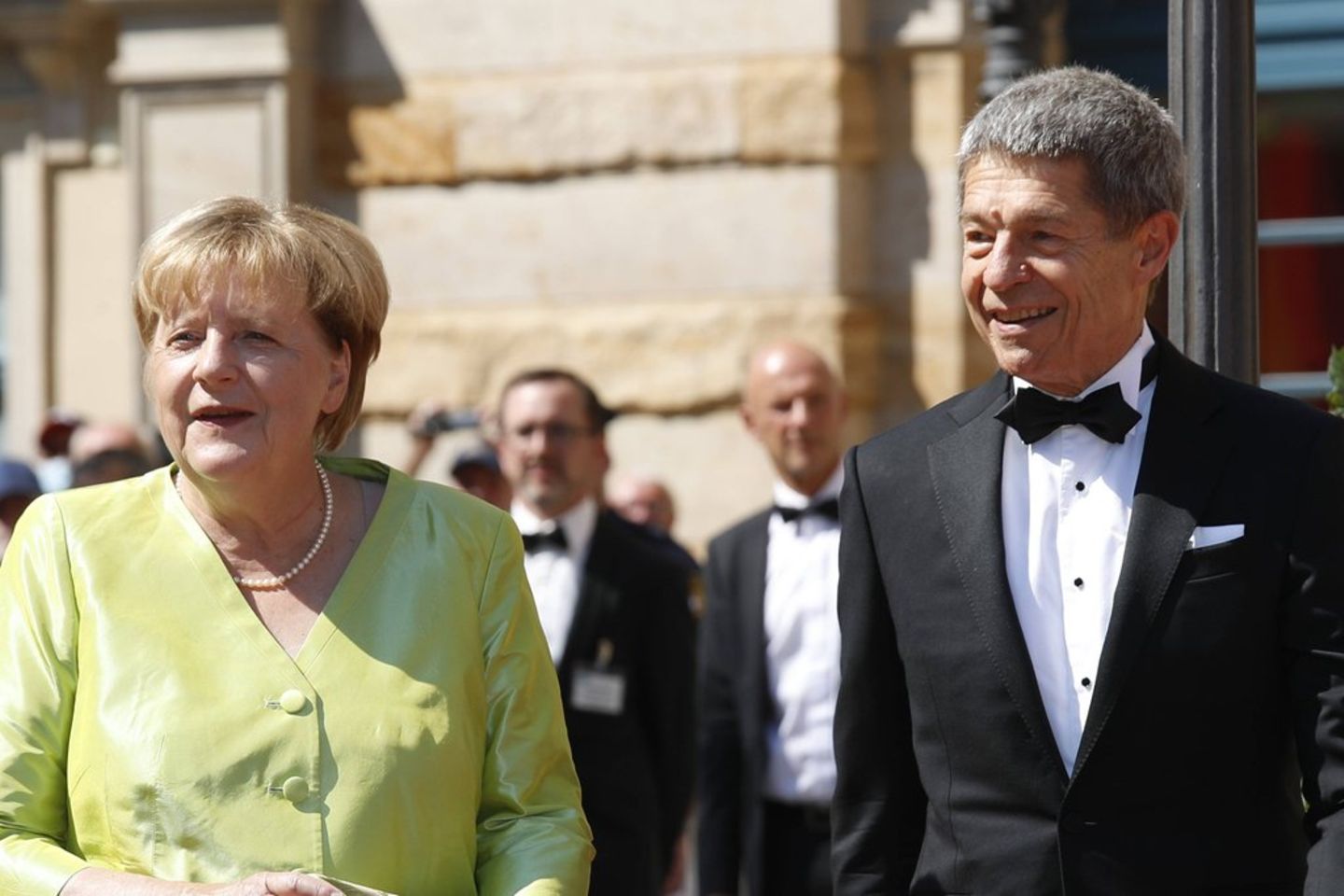 Angela Merkel und Prof. Dr. Joachim Sauer lieben Richard Wagner und die Bayreuther Festspiele, die sie fast jedes Jahr gemeins