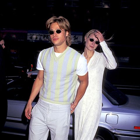 Brad Pitt und Gwyneth Paltrow waren Mitte der Neunziger drei Jahre ein absolutes Traumpaar, das auch in Sachen Mode perfekt zusammenpasste. Im sportlichen, hellen Partnerlook zeigen sich die beiden bei eine Premiere in L.A.