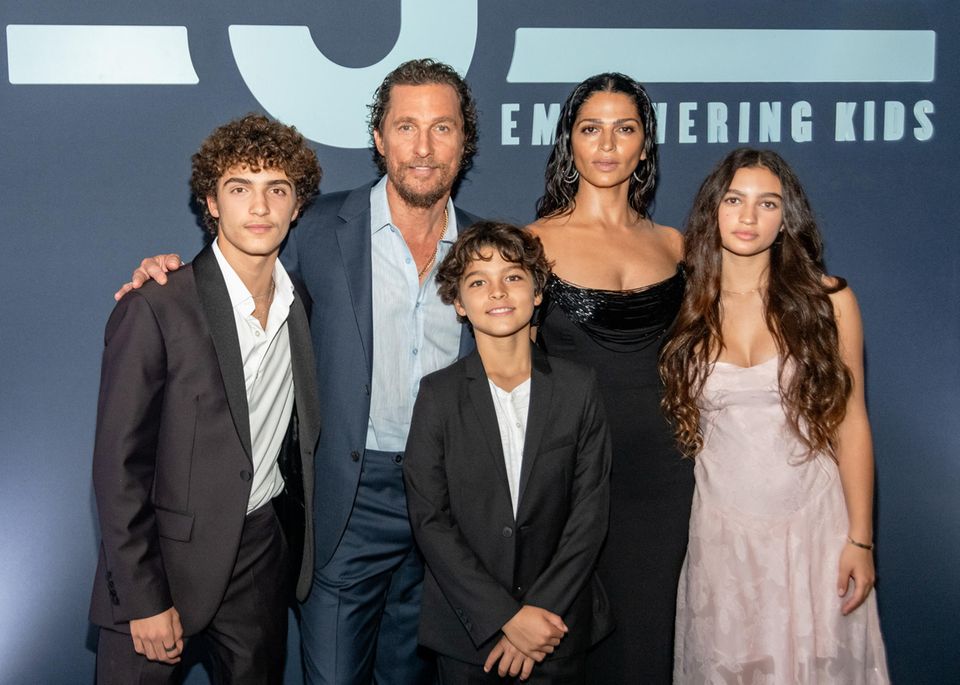 Matthew McConaughey Stylischer Auftritt mit der ganzen Familie GALA.de