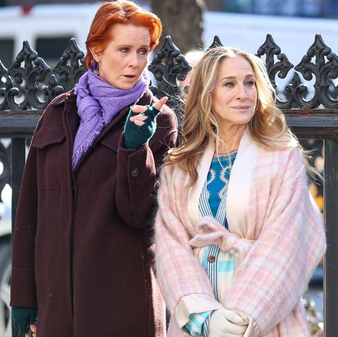 Miranda (Cynthia Nixon) und Carrie (Sarah Jessica Parker) in einer Folge von "And Just Like That...".