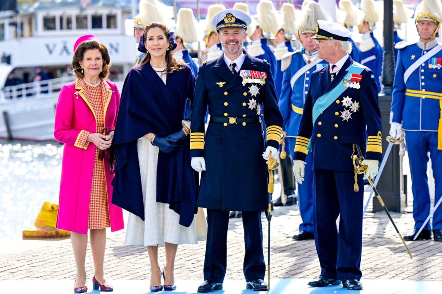 Königin Silvia neben Königin Mary und König Frederik neben König Carl Gustaf (v.l.n.r.) in Stockholm.