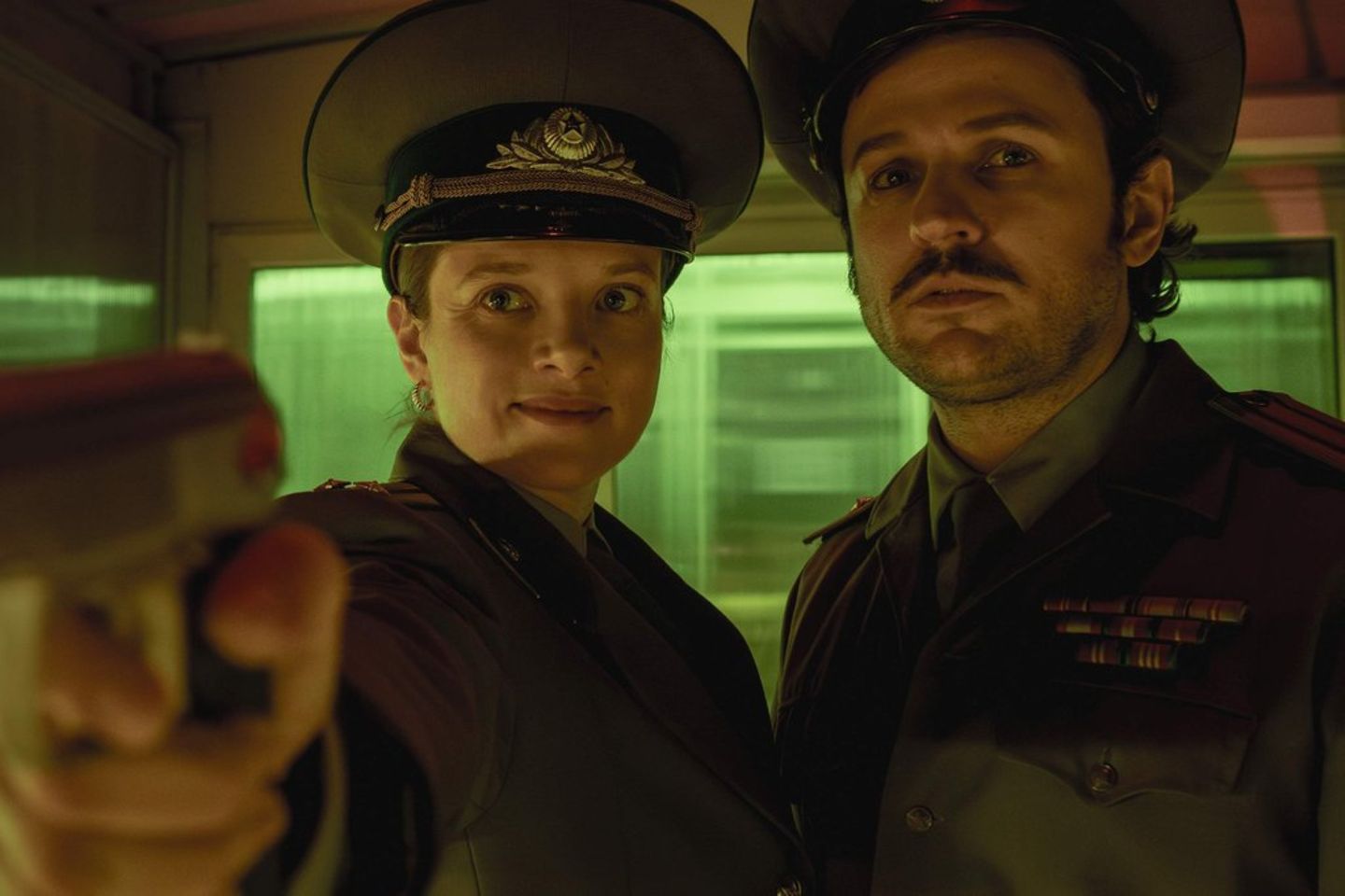 Jella Haase und Dimitrij Schaad spielen die Hauptrollen in der Netflix-Serie "Kleo".