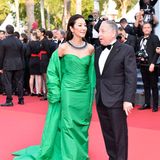 Michelle Yeoh zeigt sich bei der "Firebrand"-Premiere mit Ehemann Jean Todt an ihrer Seite als perfekte Hollywood-Diva in leuchtendem Grün.