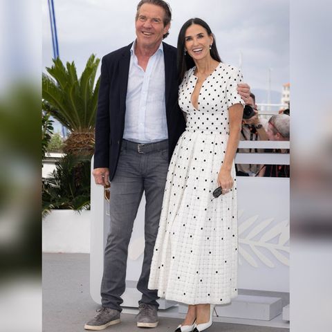 Demi Moore mit Dennis Quaid beim "The Substance"-Fototermin in Cannes.