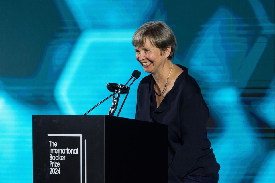 Deutsche Autorin Und Regisseurin Jenny Als erste deutsche Autorin: Jenny Erpenbeck gewinnt "International