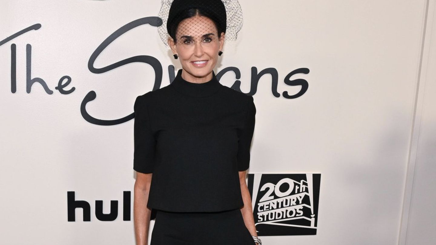 Demi Moore: Sie glänzt im Retro-Look