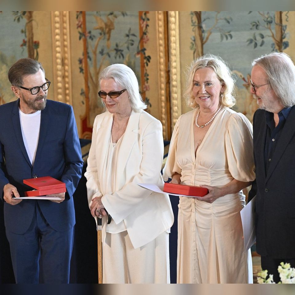 Björn Ulvaeus, Anni-Frid Lyngstad, Agnetha Fältskog und Benny Andersson (v.l.n.r.) bei der Verleihung des Wasaordens in Stockh