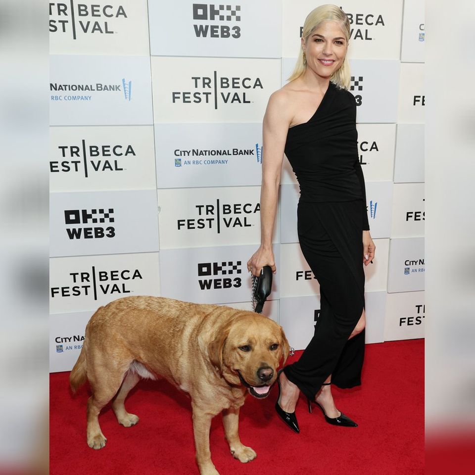 Selma Blair kam mit Scout zum Tribeca Film Festival.