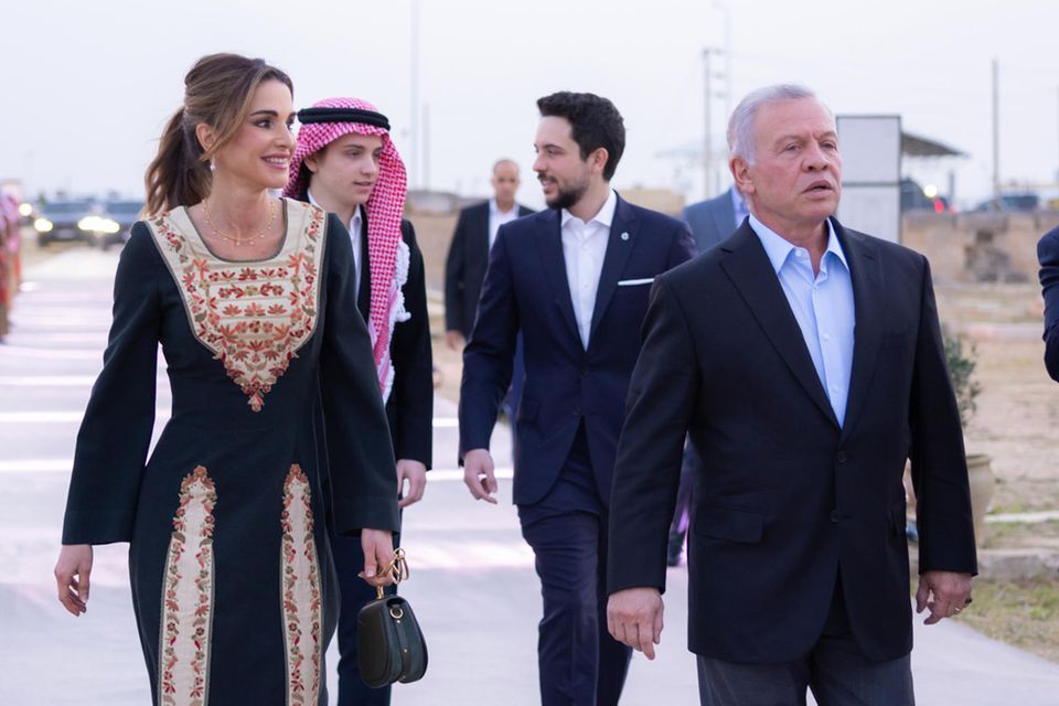 Königin Rania jubelt Verlobung in der jordanischen Königsfamilie GALA.de