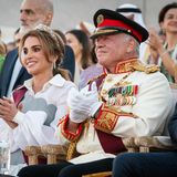 9. Juni 2024 Die Feierlichkeiten in Jordanien wurden eingeleitet: Nicht nur Königin Rania zelebriert das 25. Thronjubiläum ihres Mannes, König Abdullah, – nein, die jordanische Königsfamilie und das ganze Land jubeln mit den beiden.