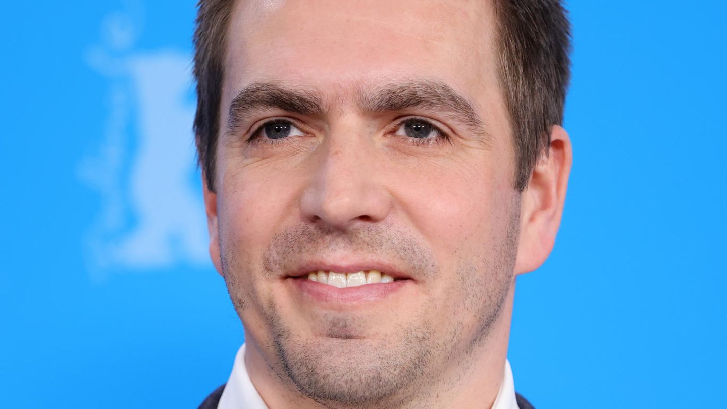 Schweinsteiger-Podolski-Co-Vorher-Nachher-Bilder-beweisen-Er-hat-das-Babyface-unter-den-Fu-ballern