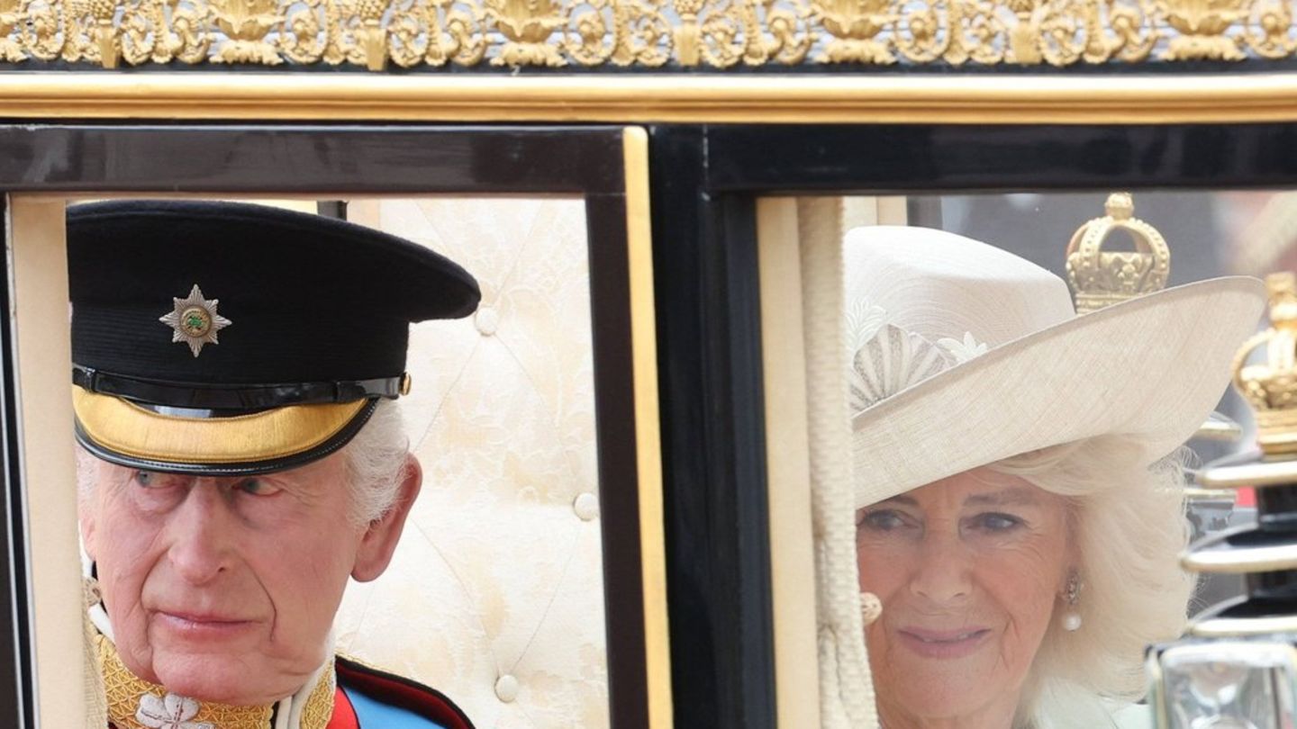 Trotz Regen und Sorgen: Charles und Camilla meistern Militärparade