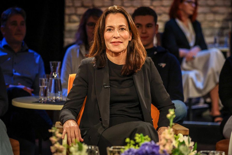 Anne Will ber Dunkle Zeiten Sie War Lange traurig Und Ungl cklich anne-will-ber-dunkle-zeiten-sie-war-lange-traurig-und-ungl-cklich