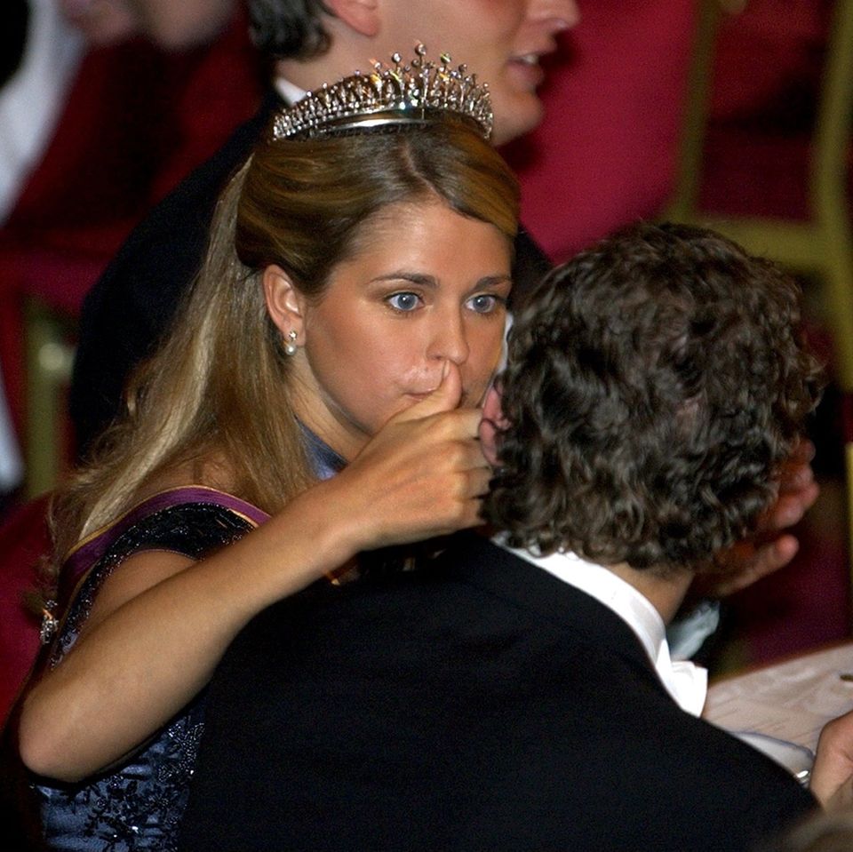 Prinzessin Madeleine Neue Fotos der Familie samt Weihnachtsbaum GALA.de