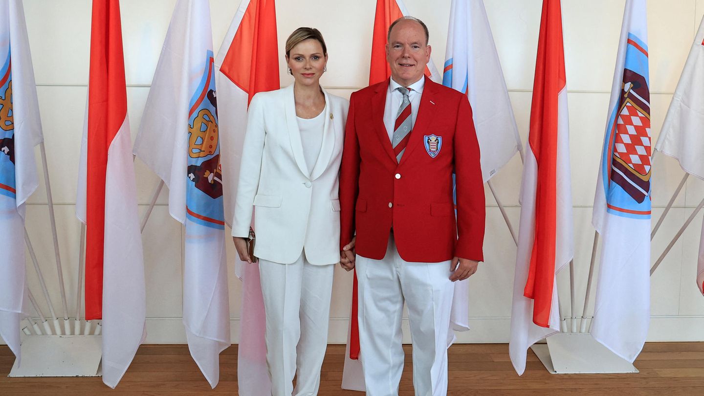 Fashion-Looks: Bei wichtigem Termin wird Fürst Albert mit Outfitentscheidung zum Normalo