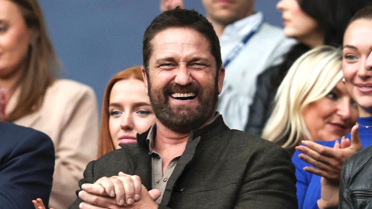 Gerard Butler: Gerard Butler turtelnd mit 29-jährigem Model gesichtet