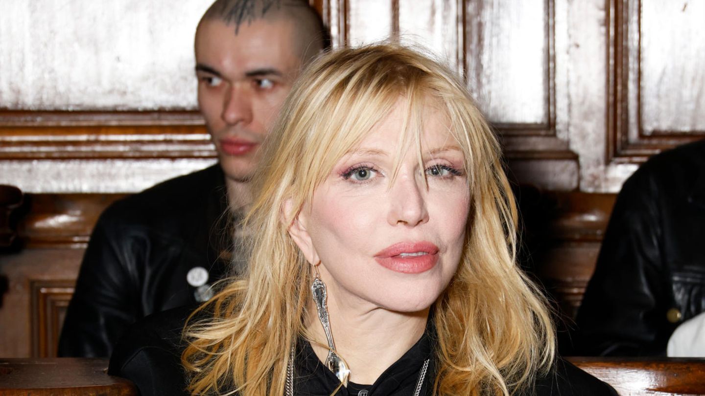 Courtney Love:  Wie sie zur kontroversen Figur in der Musikszene wurde