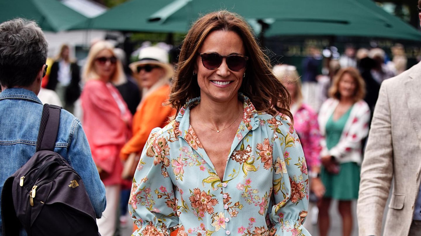 Wimbledon 2024: Pippa Middleton steht in voller Blüte in Wimbledon