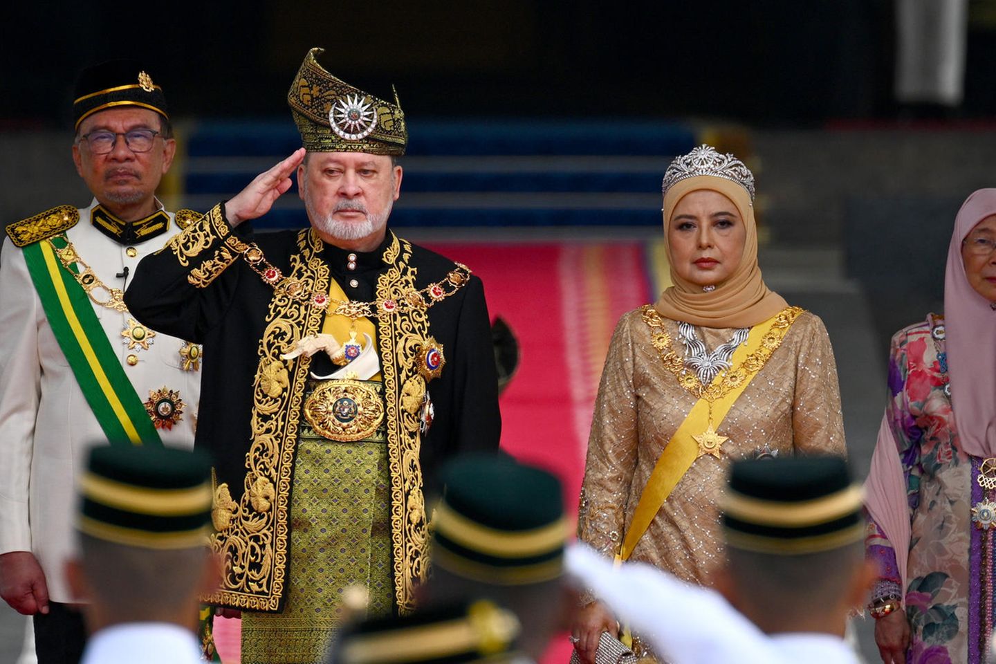 Sultan Ibrahim Iskandar ist gekrönt: Alle Infos zum Event in Malaysia ...