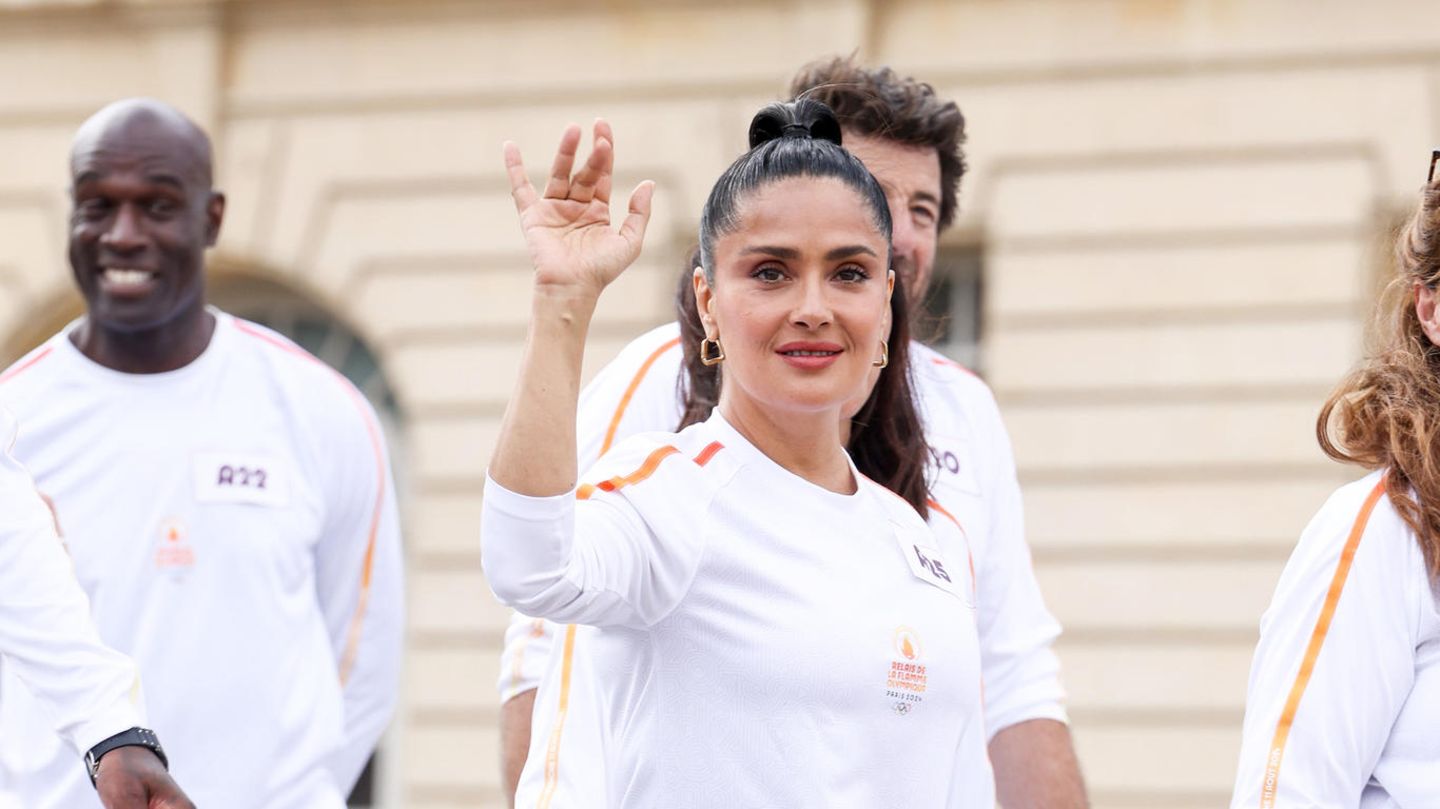 Olympische Spiele 2024: Salma Hayeks emotionales Erlebnis vor der Eröffnungsfeier