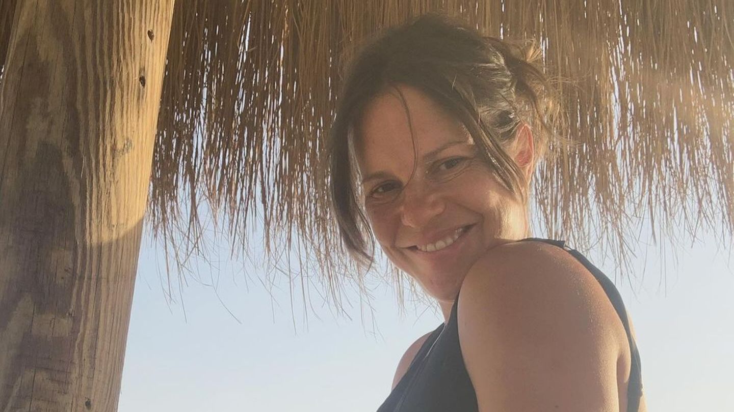 Schön schwanger: Birte Wolter zeigt stolz ihre XL-Babykugel im Bikini