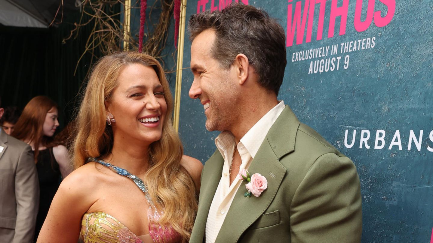 Blake Lively: Blake Lively enthüllt Ryan Reynolds wöchentliche romantische Geste